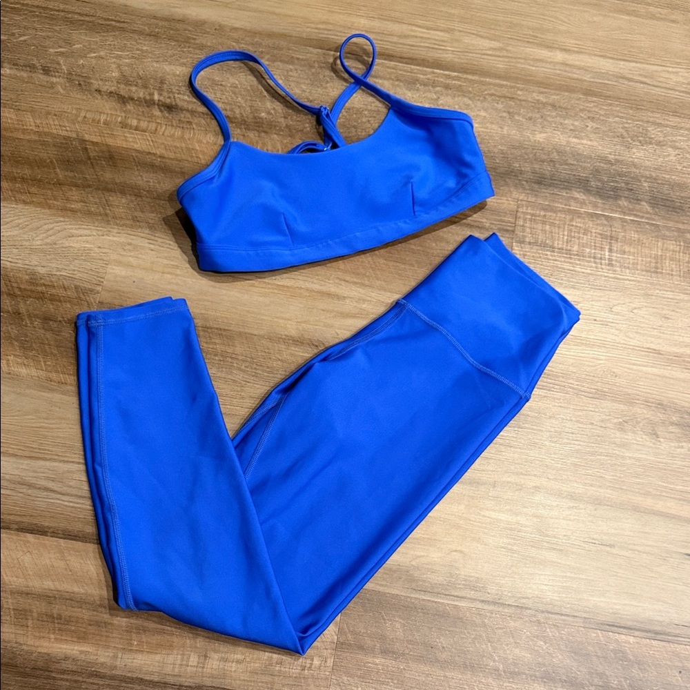 ALO Yoga airlift Leggings and Top Set in electric blue